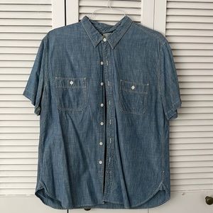 J Crew men’s chambray short sleeve shirt. Size XL
